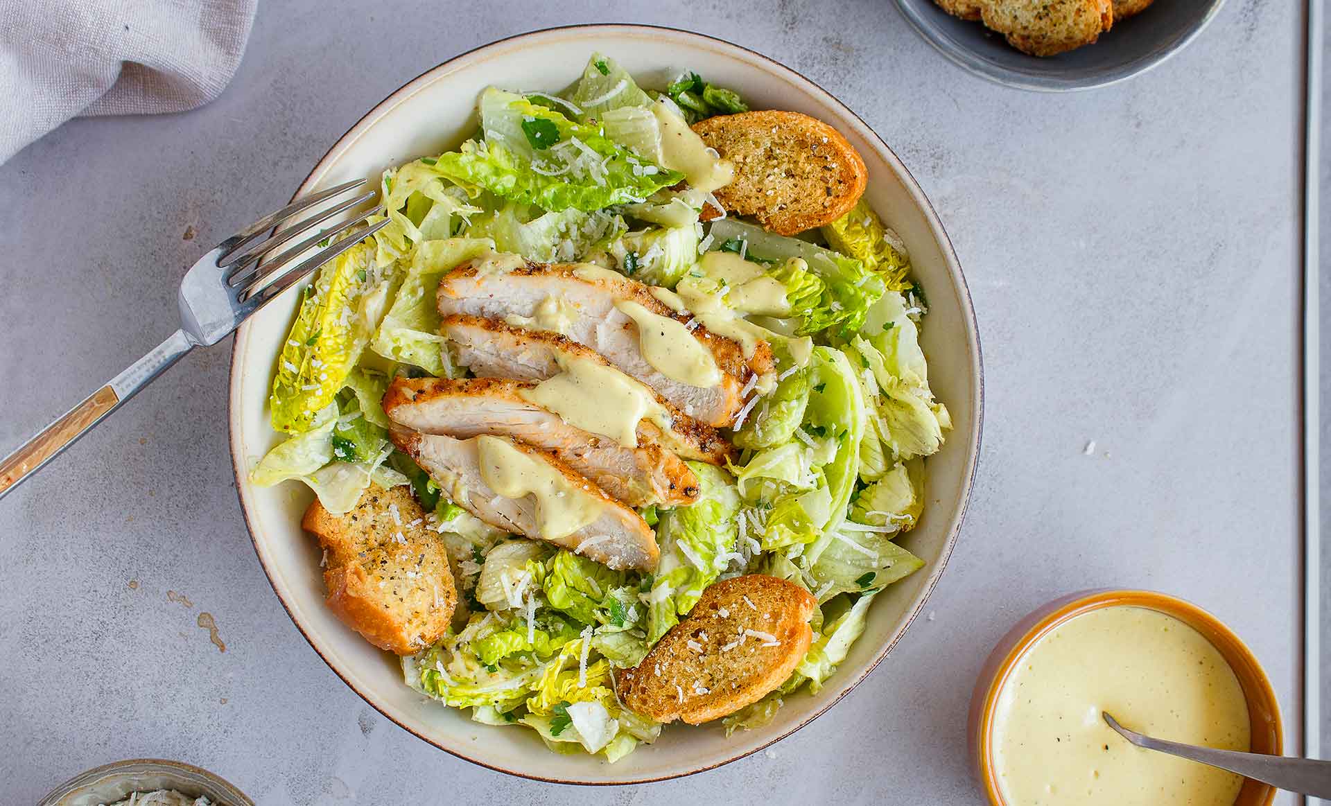 caesar salad - σαλάτα του καίσαρα - σαλάτα σίζαρ - σαλάτα του καίσαρα αργυρώ - σαλάτα του καίσαρα σως - σαλάτα σίζαρ υλικά - σαλάτα ceasars - ceasars σως - σαλάτα του καίσαρα εύκολη